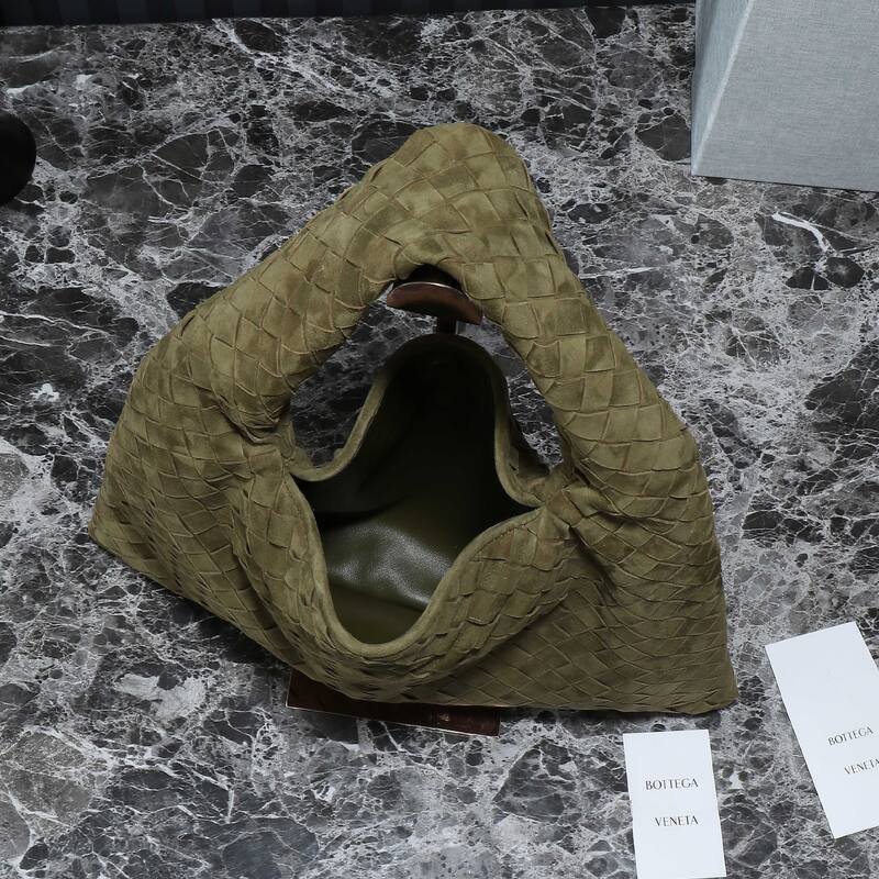 Bottega Veneta Green 25x18x10cm shoulder bag — AAA Quality Replica
