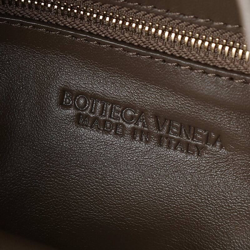 Bottega Veneta Brown 25x18x10cm shoulder bag — AAA Quality Replica