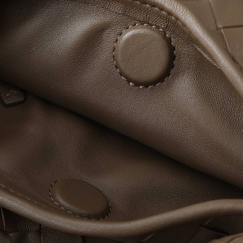 Bottega Veneta Brown 25x18x10cm shoulder bag — AAA Quality Replica