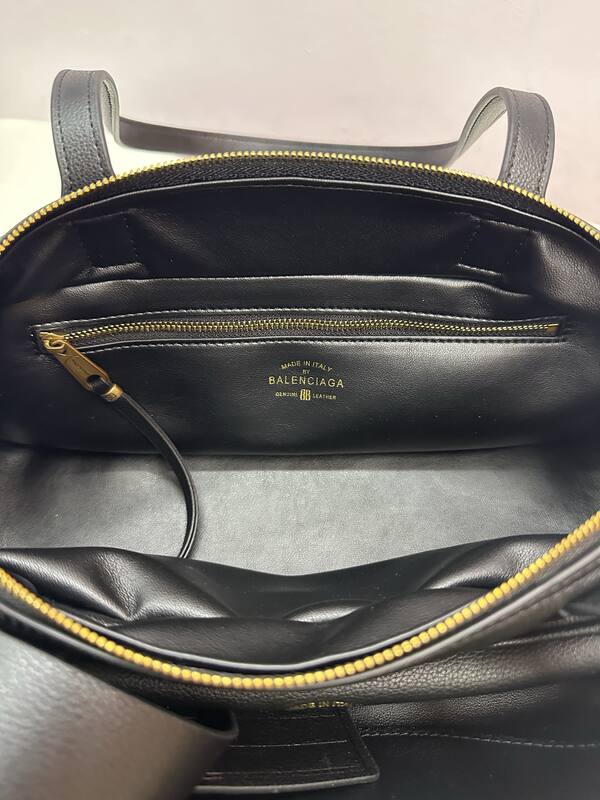 Balenciaga Black 25x18x10cm shoulder bag — Top Quality Replica
