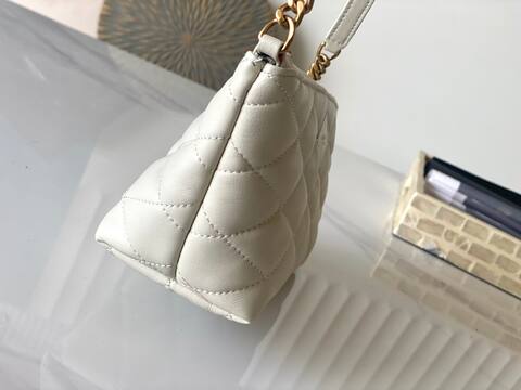 Saint Laurent everyday 1 1 Replica
