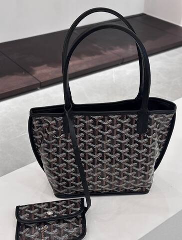 Goyard Black 18x12cm shoulder bag 1 1 Replica