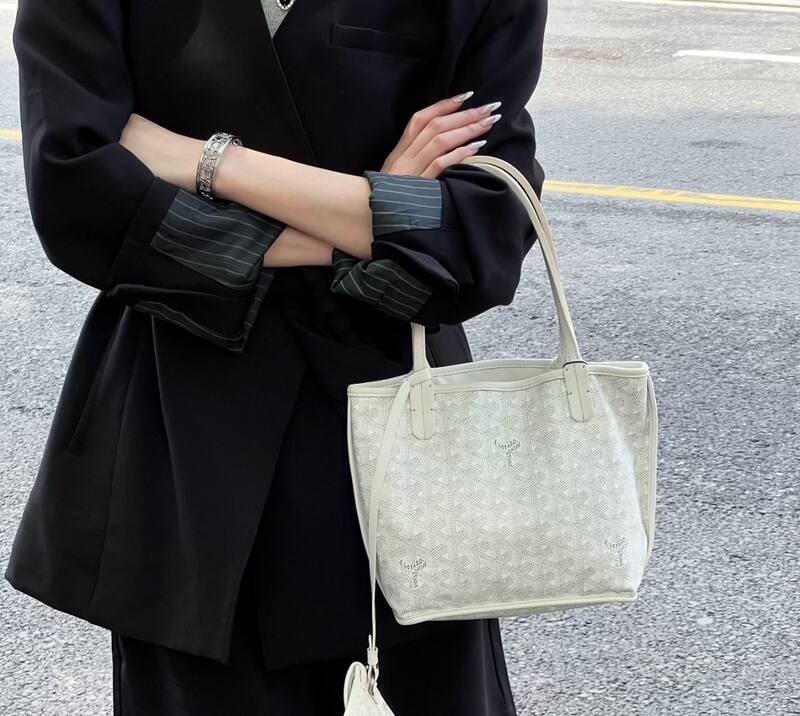 Goyard White shoulder bag — AAA Quality Replica