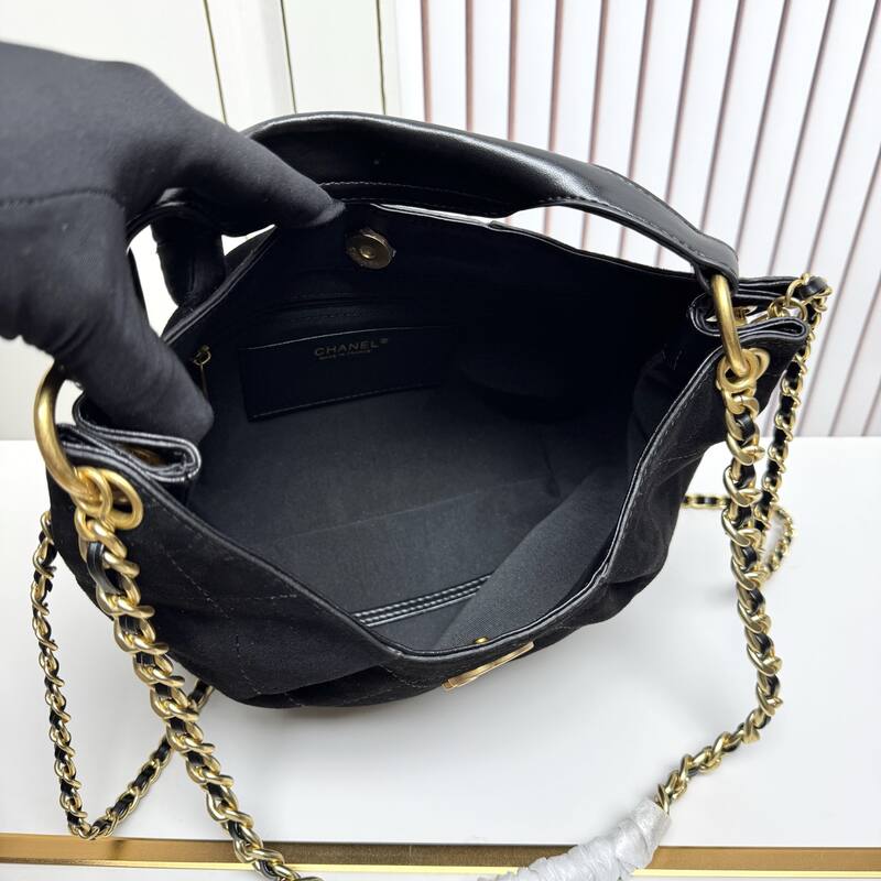 Chanel Black shoulder — Top Quality Replica
