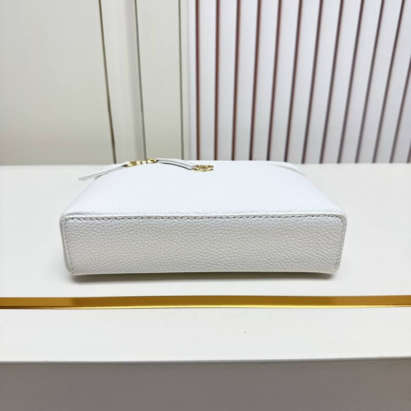 Chanel White crossbody — AAA Quality Replica