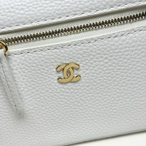 Chanel White crossbody AAA Quality Replica