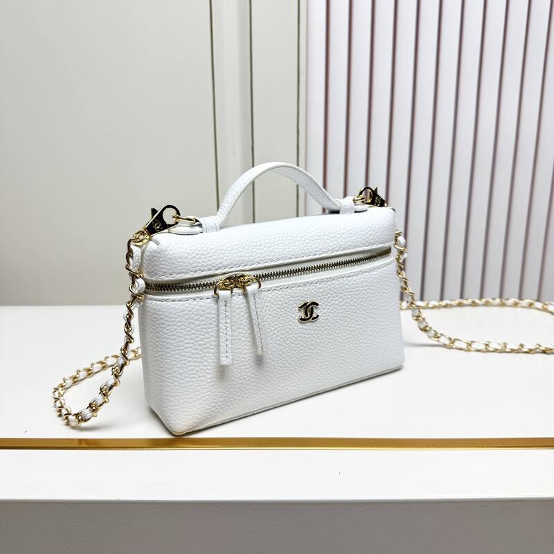 Chanel White crossbody — AAA Quality Replica