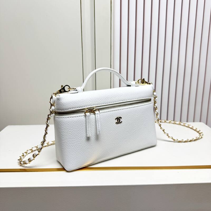 Chanel White grained leather crossbody — 1:1 Replica
