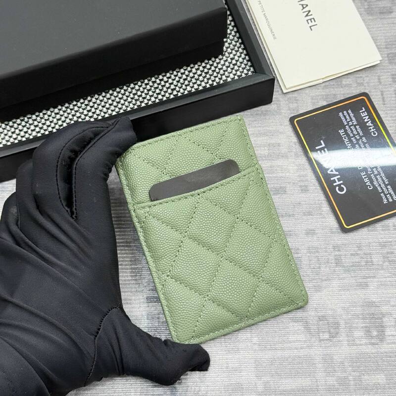 Chanel Green caviar card holder — AAA Quality Replica