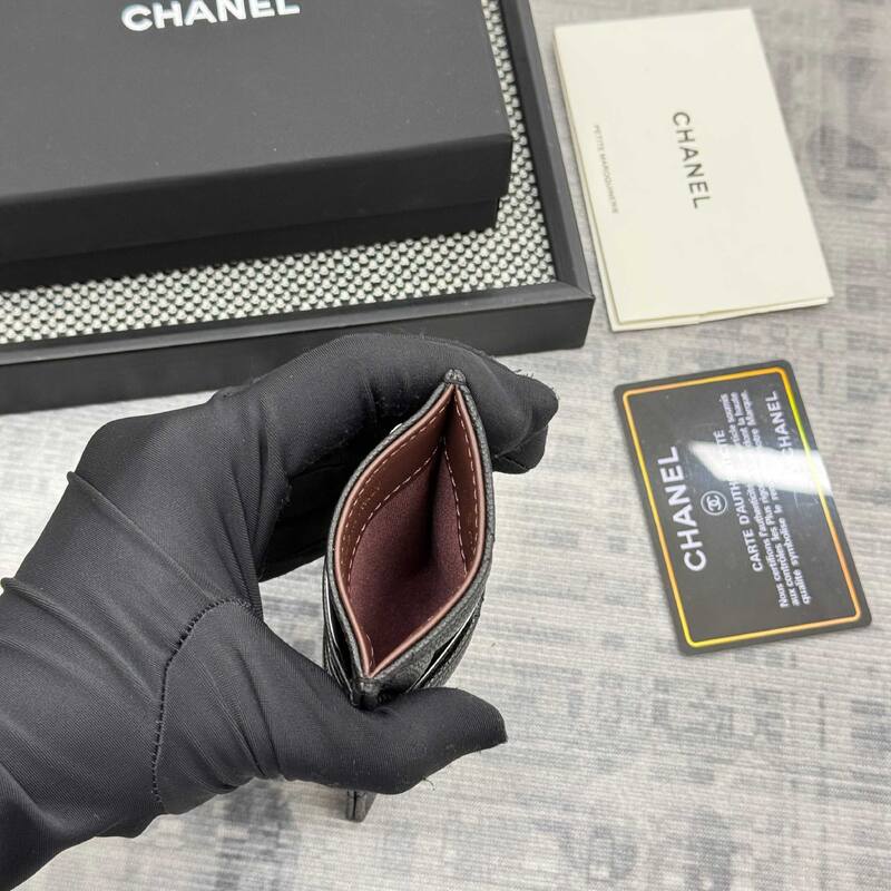 Chanel Black caviar cardholder — Top Quality Replica