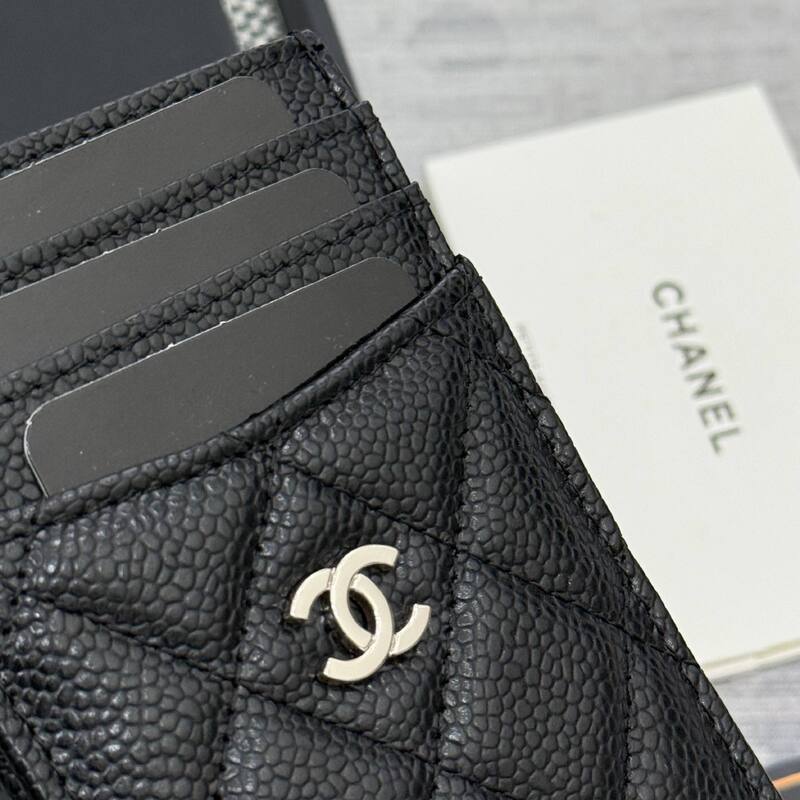 Chanel Black caviar card holder — Top Quality Replica