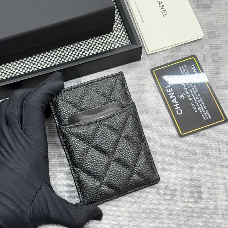 Chanel Black caviar card holder — Top Quality Replica