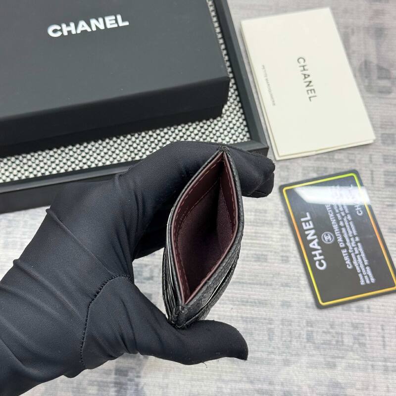 Chanel Black caviar card holder — Top Quality Replica