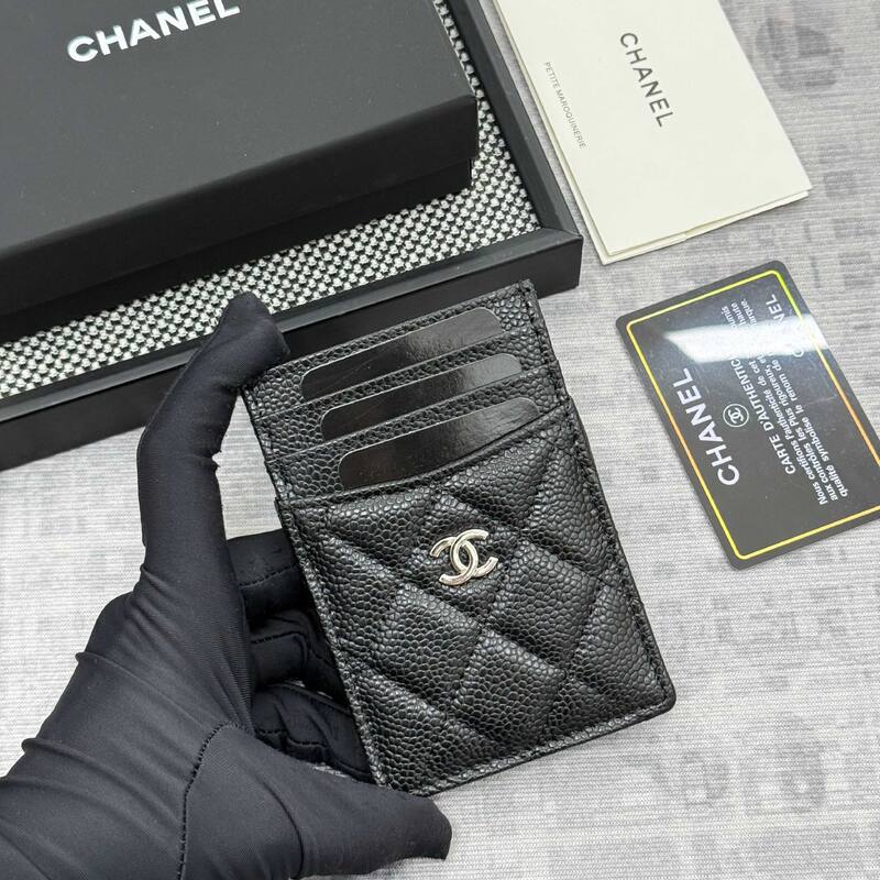 Chanel Black caviar card holder — Top Quality Replica