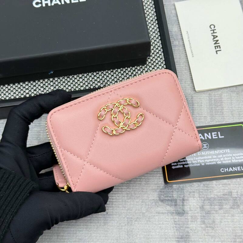 Chanel Pink wallet — 1:1 Replica