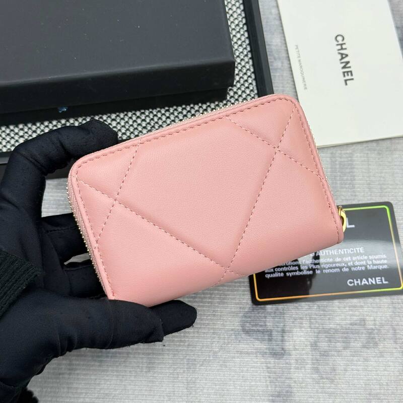 Chanel Pink wallet — 1:1 Replica