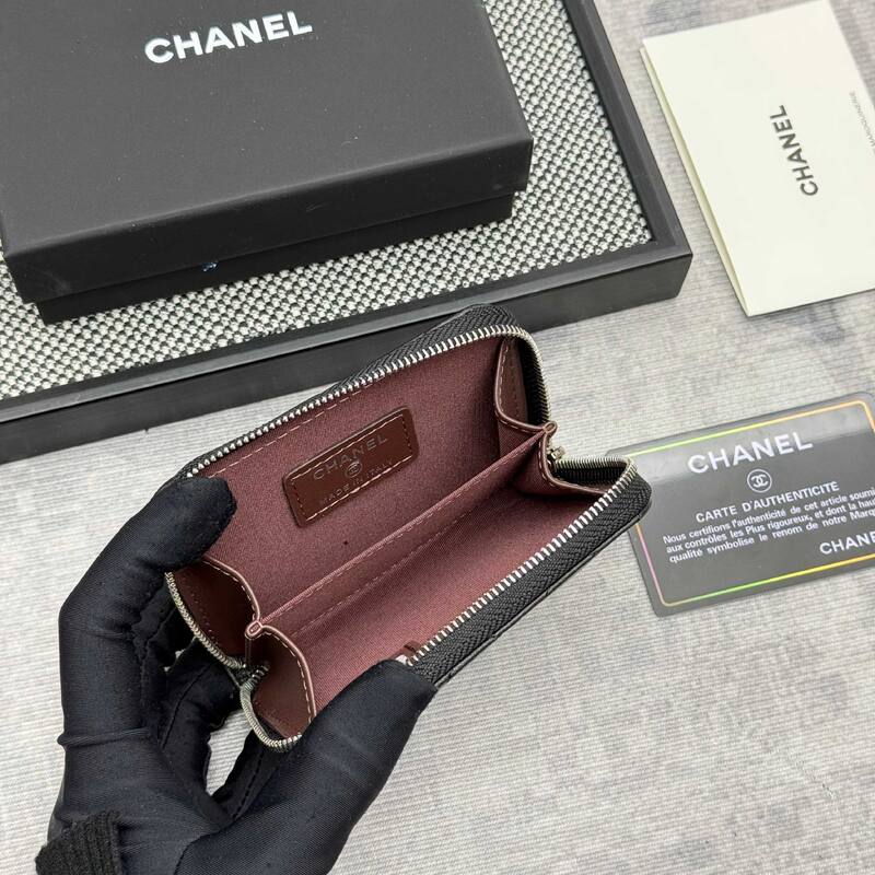 Chanel Black lambskin card holder — AAA Quality Replica