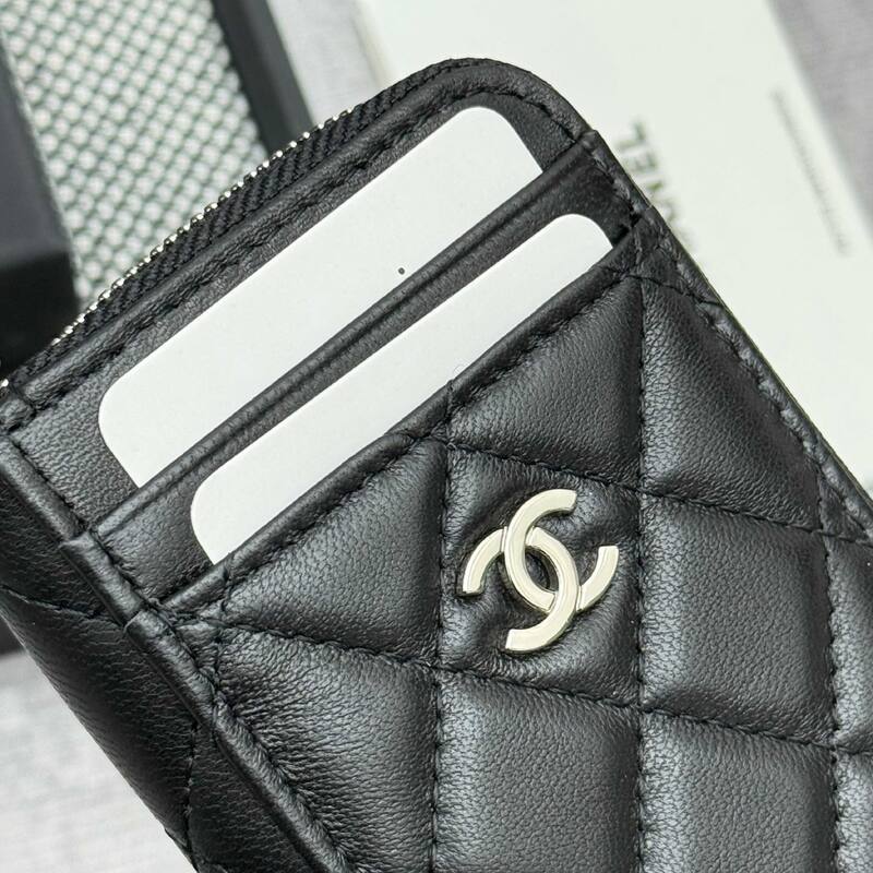 Chanel Black lambskin card holder — AAA Quality Replica