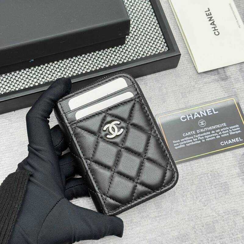 Chanel Black lambskin card holder — AAA Quality Replica