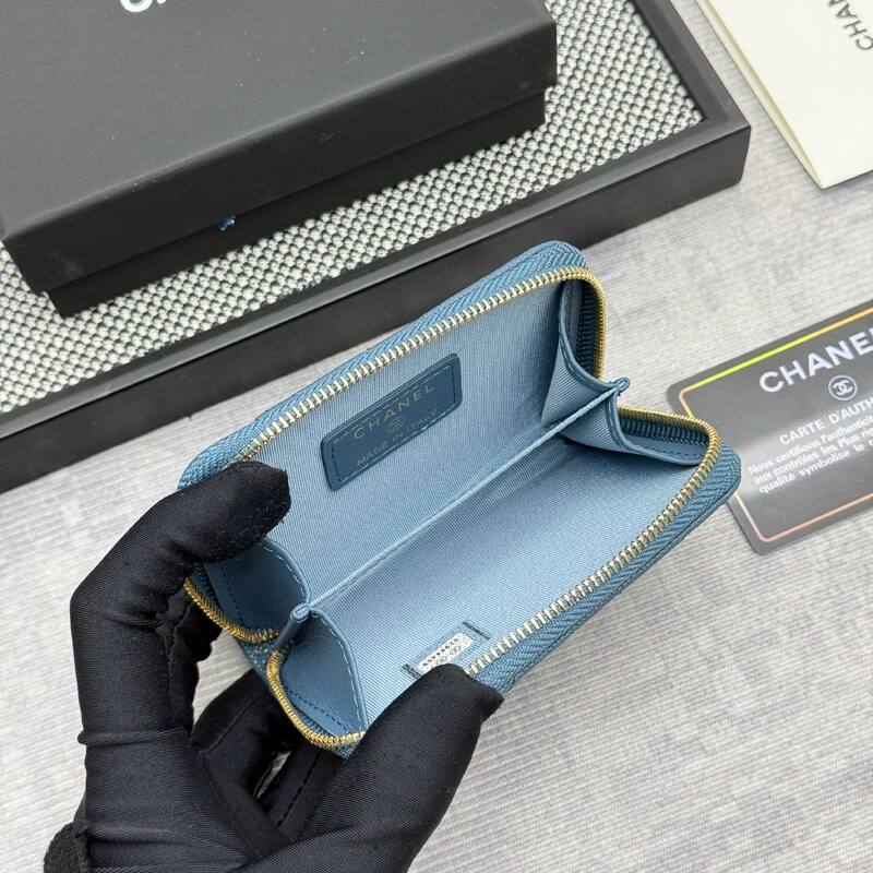 Chanel Blue caviar quilted leather card holder — 1:1 Replica