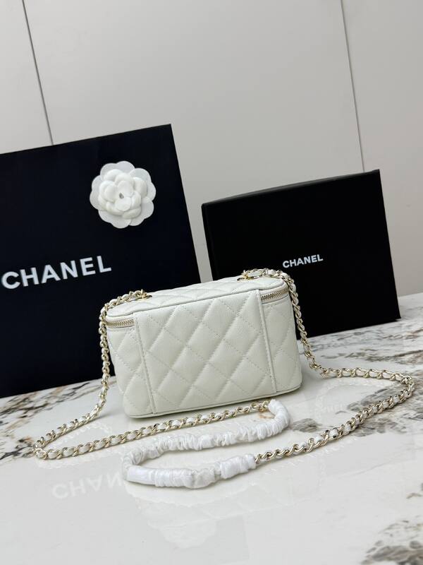 Chanel White mini crossbody — AAA Quality Replica