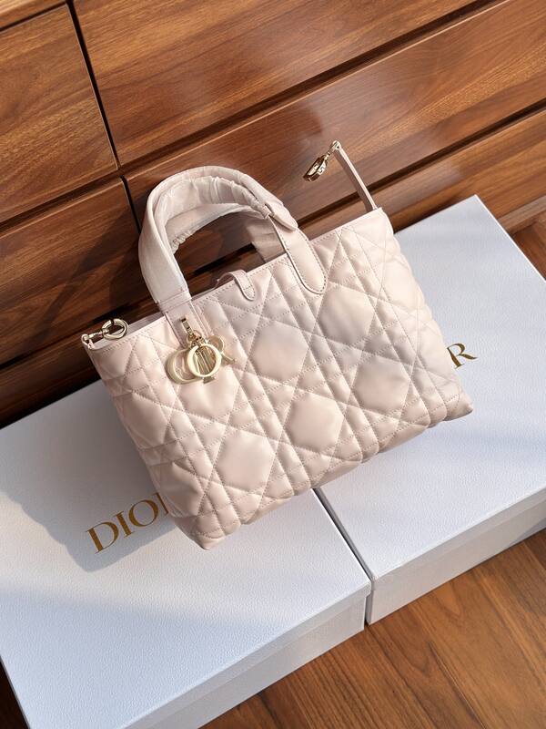 Dior Toujours Black tote — Top Quality Replica
