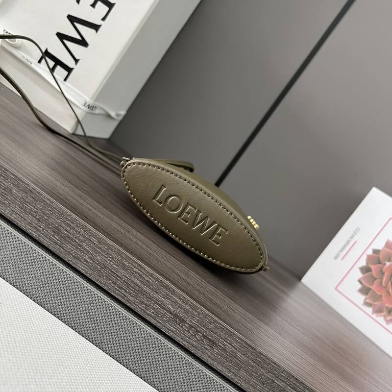 Loewe Green shoulder bag — 1:1 Replica