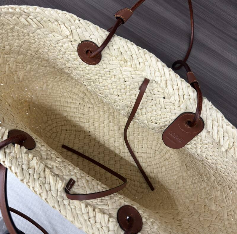 Loewe Brown shoulder bag — Premium Replica