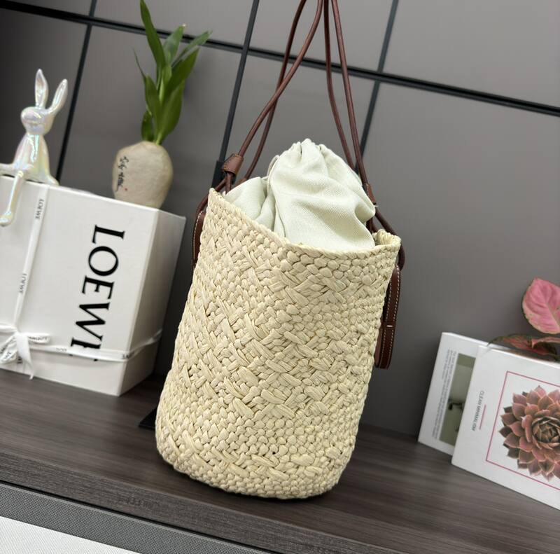 Loewe Brown shoulder bag — Premium Replica