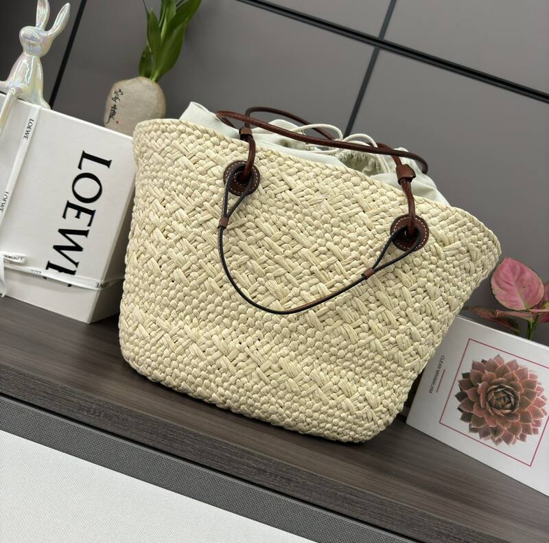 Loewe Brown shoulder bag — Premium Replica