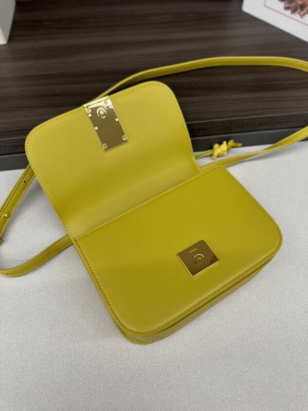 Loewe Calfskin 25x18x10cm shoulder bag — AAA Quality Replica