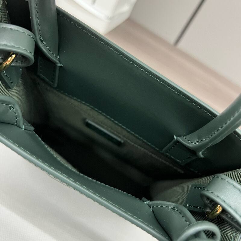 Loewe Green 25x18x10cm shoulder bag — 1:1 Replica