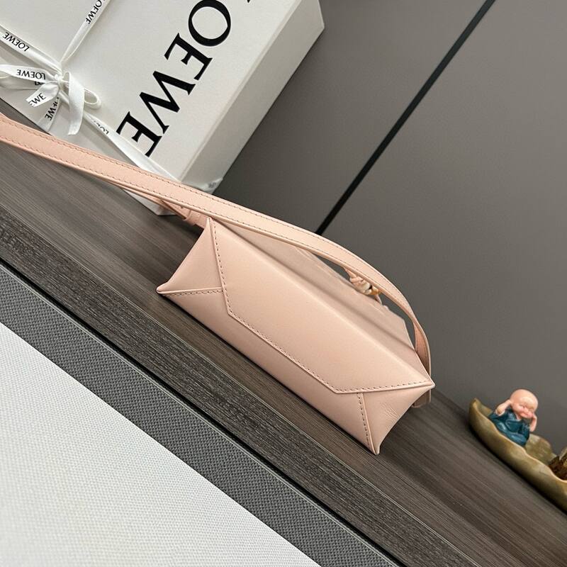 Loewe Pink 25x18x10cm shoulder bag — Top Quality Replica