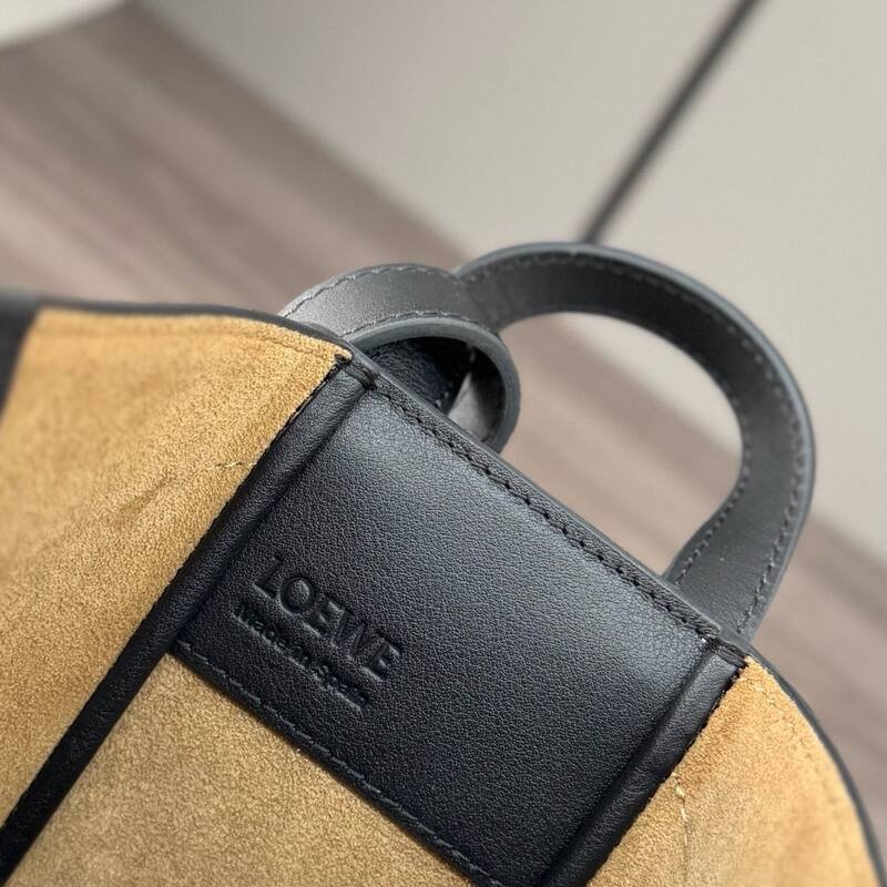 Loewe Black shoulder bag — 1:1 Replica