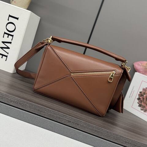 Loewe Brown 25x18x10cm shoulder bag 1 1 Replica