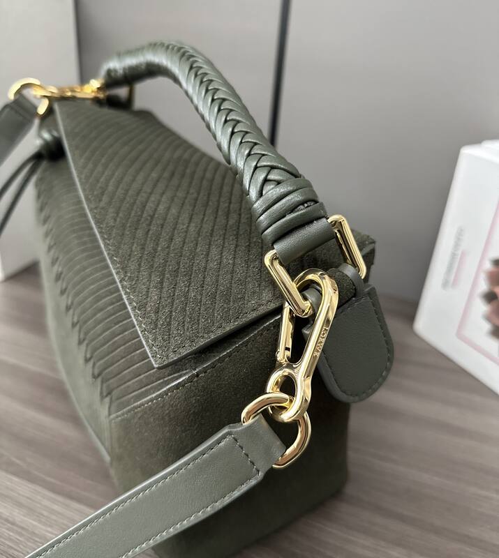 Loewe Green 25x18x10cm shoulder bag — Top Quality Replica