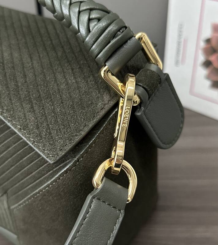 Loewe Green 25x18x10cm shoulder bag — Top Quality Replica