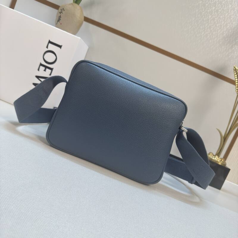Loewe Blue 25x18x10cm shoulder bag — 1:1 Replica