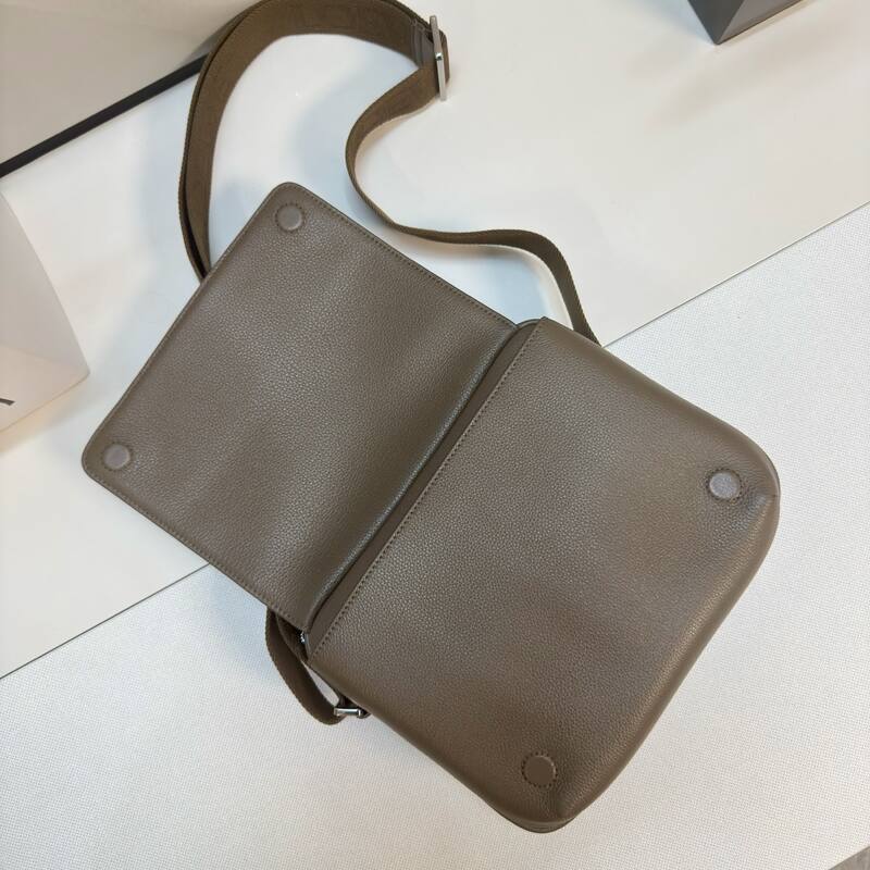 Loewe shoulder bag — 1:1 Replica