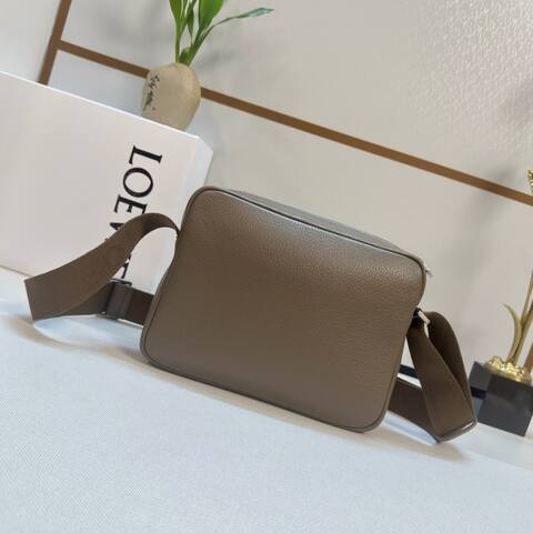 Loewe shoulder bag 1 1 Replica