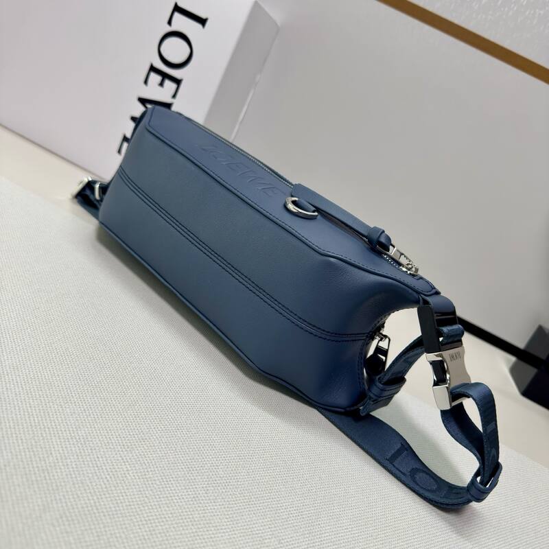 Loewe Blue shoulder bag — AAA Quality Replica