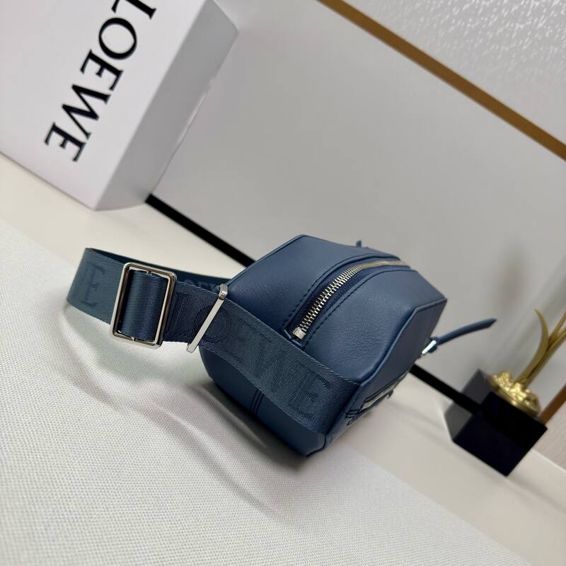 Loewe Blue shoulder bag — AAA Quality Replica