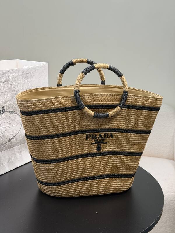 Prada Black shoulder bag — Premium Replica