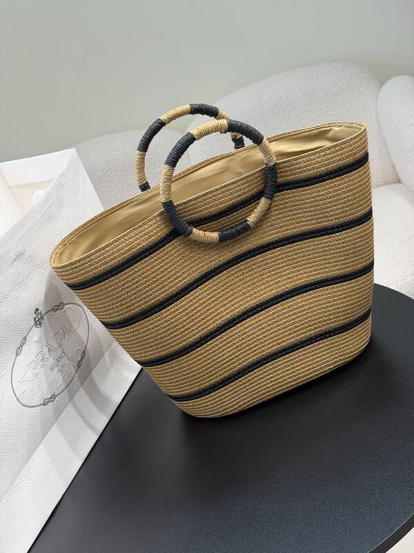 Prada Black shoulder bag — Premium Replica