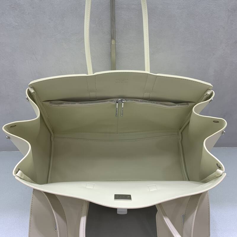 Balenciaga White shoulder bag — 1:1 Replica