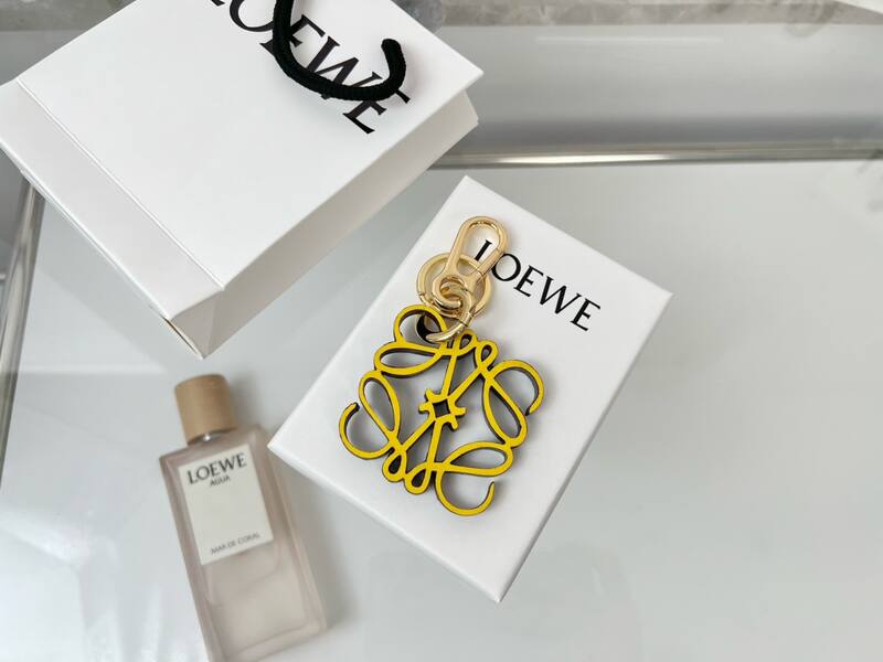 Loewe Green shoulder bag — Top Quality Replica