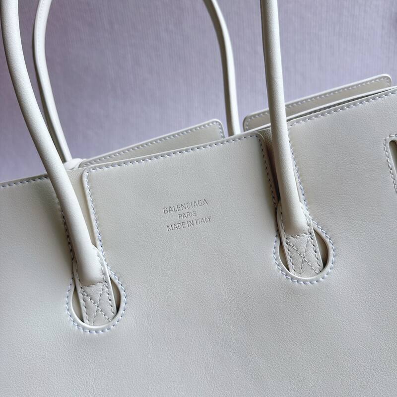 Balenciaga White shoulder bag — 1:1 Replica