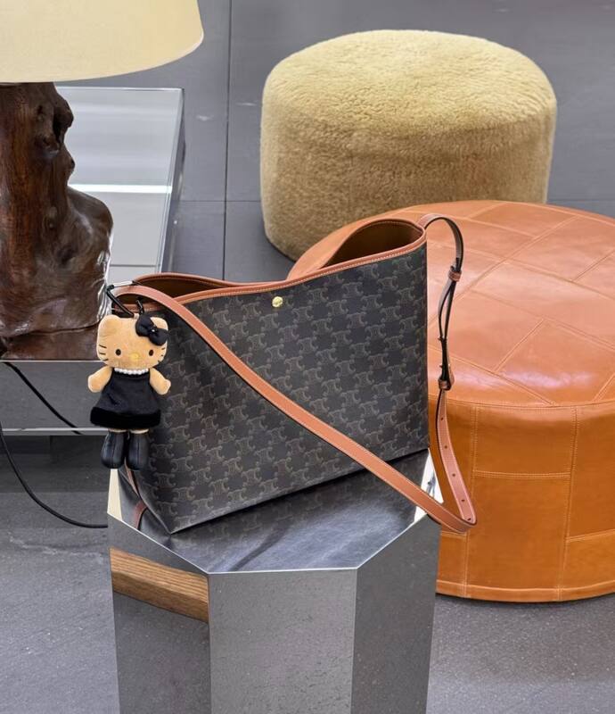 Celine shoulder bag — AAA Quality Replica