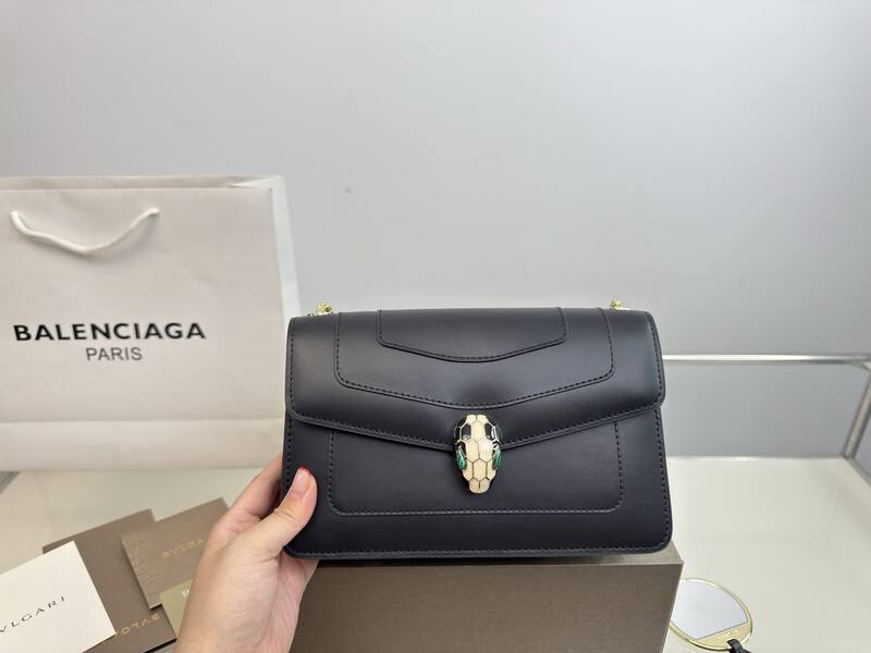 Bulgari shoulder bag — Premium Replica