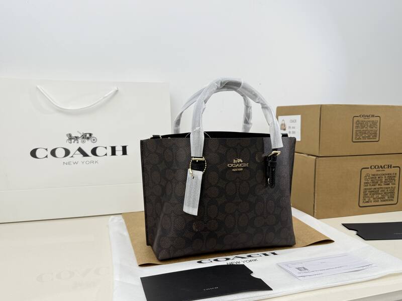 Coach Monogram shoulder bag — Premium Replica